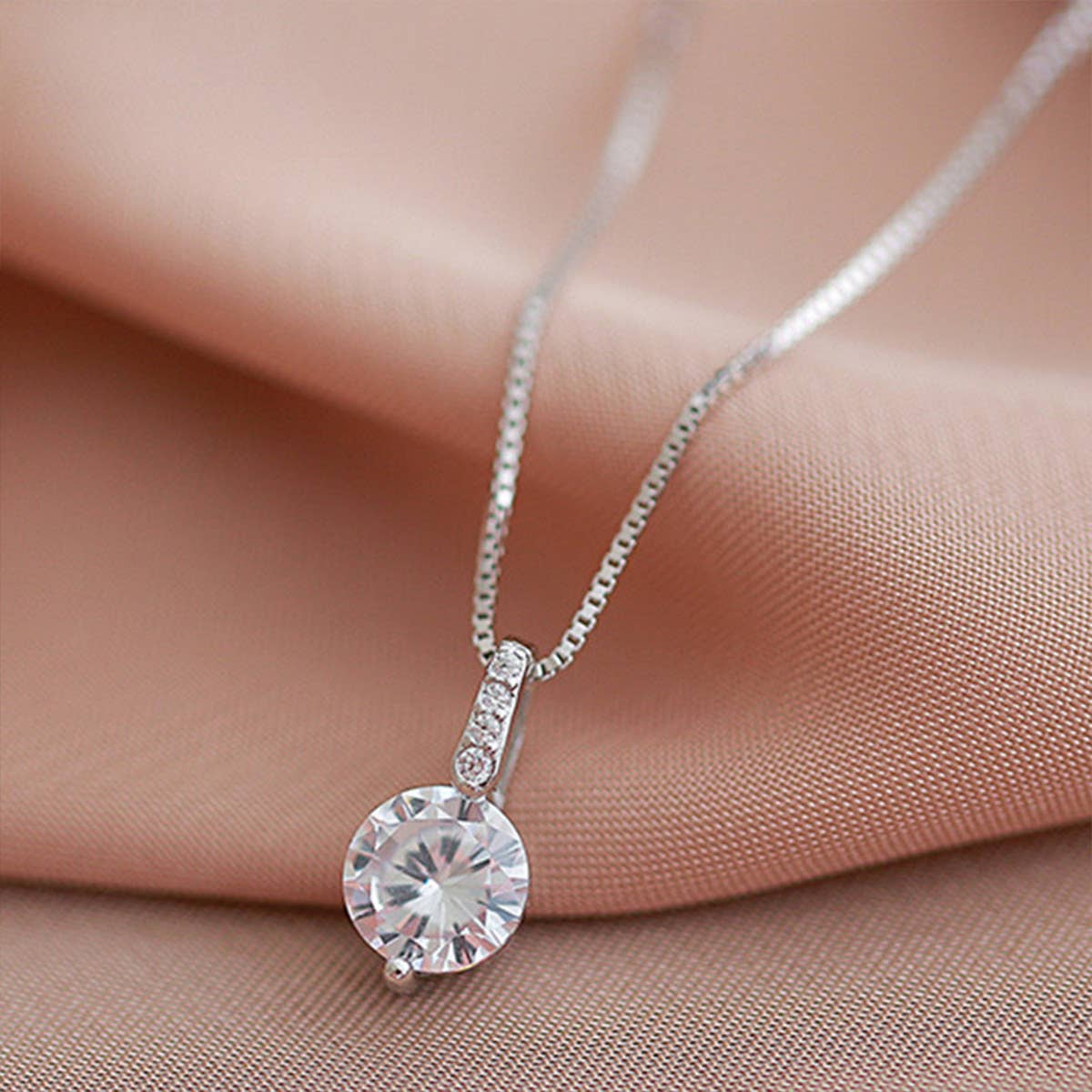 GEOMETRIC DROP NECKLACE CLAVICLE CHAIN: SILVER / (OS) 1