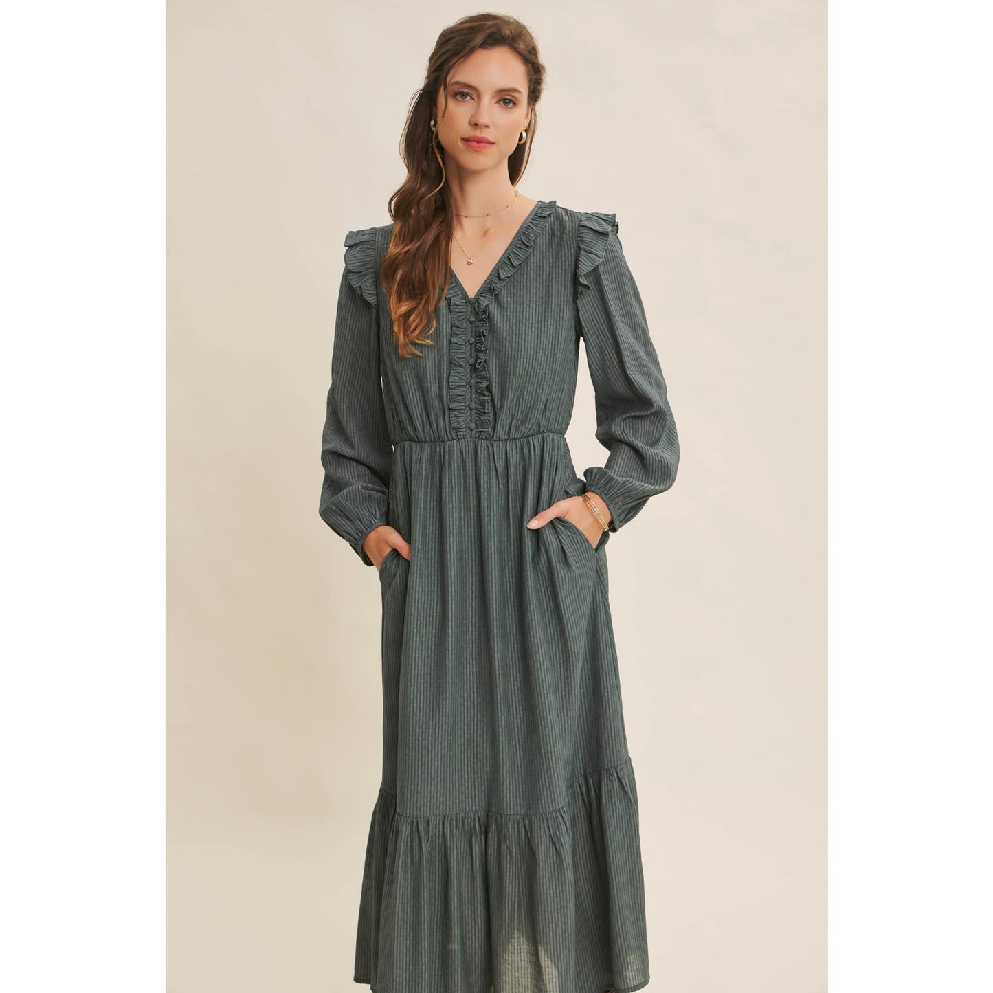 ROMANTIC TWIST OF TEXTURED BUTTON-DOWN MAXI DRESS: SILVER PINE / S