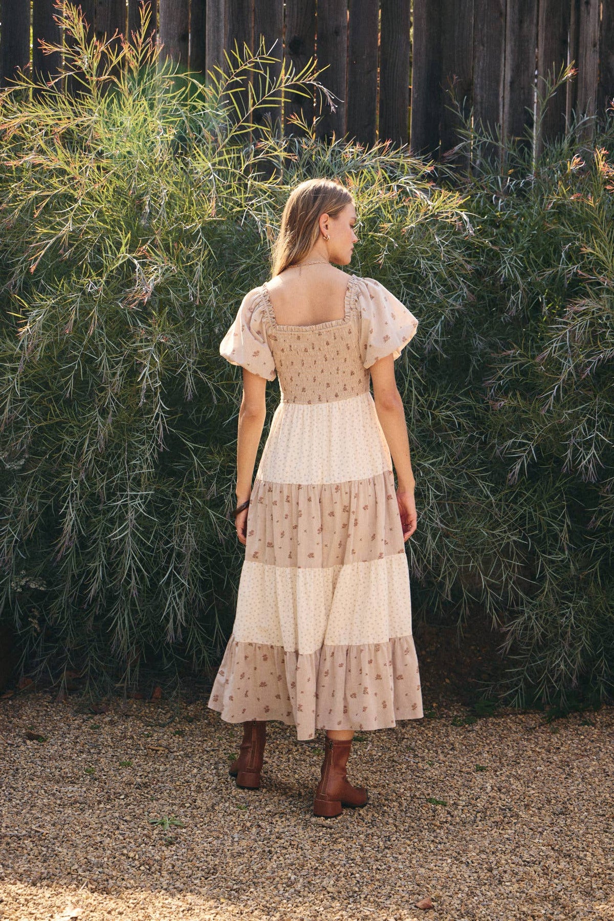 DAYDREAM PATCHWORK FLORAL SMOCKED TIERED MIDI DRESS: NATURAL/TAUPE / S