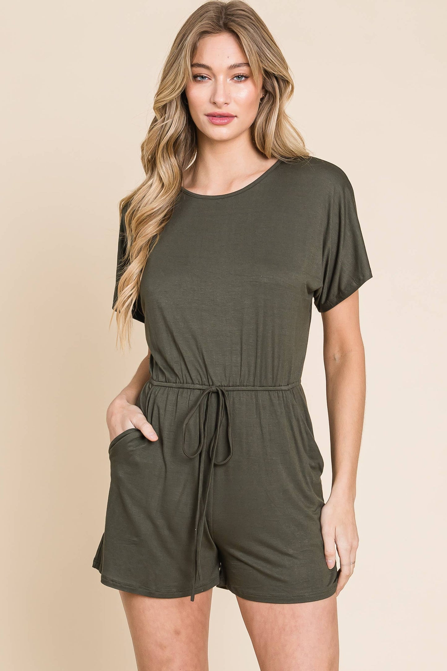 DA1485 RELAXED SOLID ROMPER: BLACK