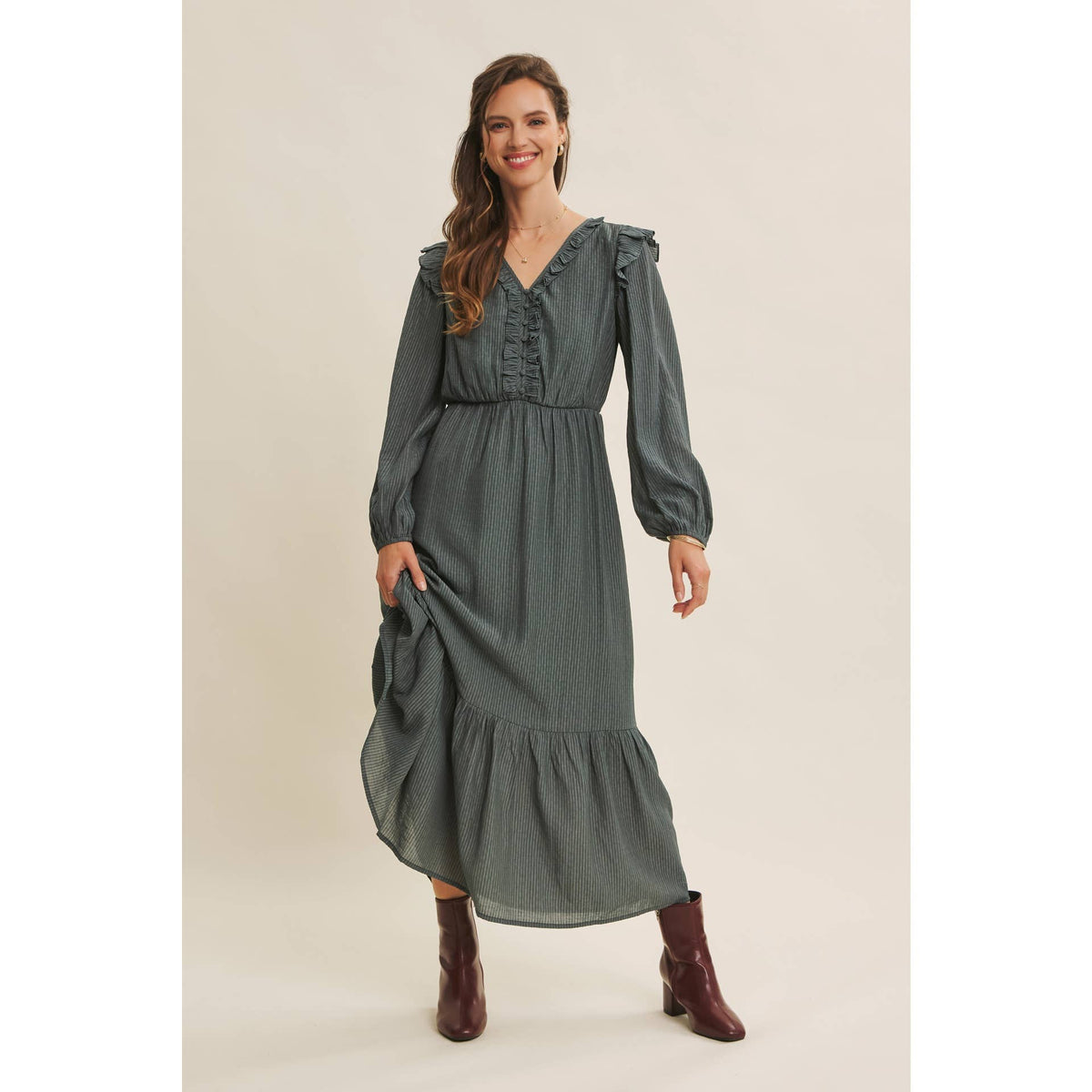 ROMANTIC TWIST OF TEXTURED BUTTON-DOWN MAXI DRESS: SILVER PINE / M