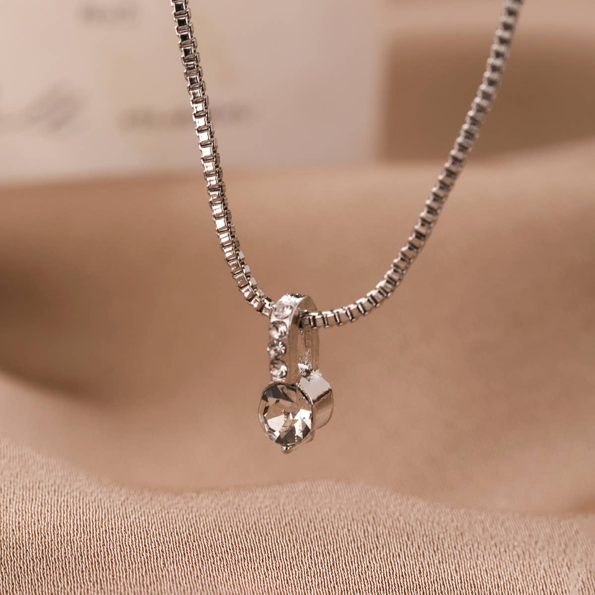 GEOMETRIC DROP NECKLACE CLAVICLE CHAIN: SILVER / (OS) 1