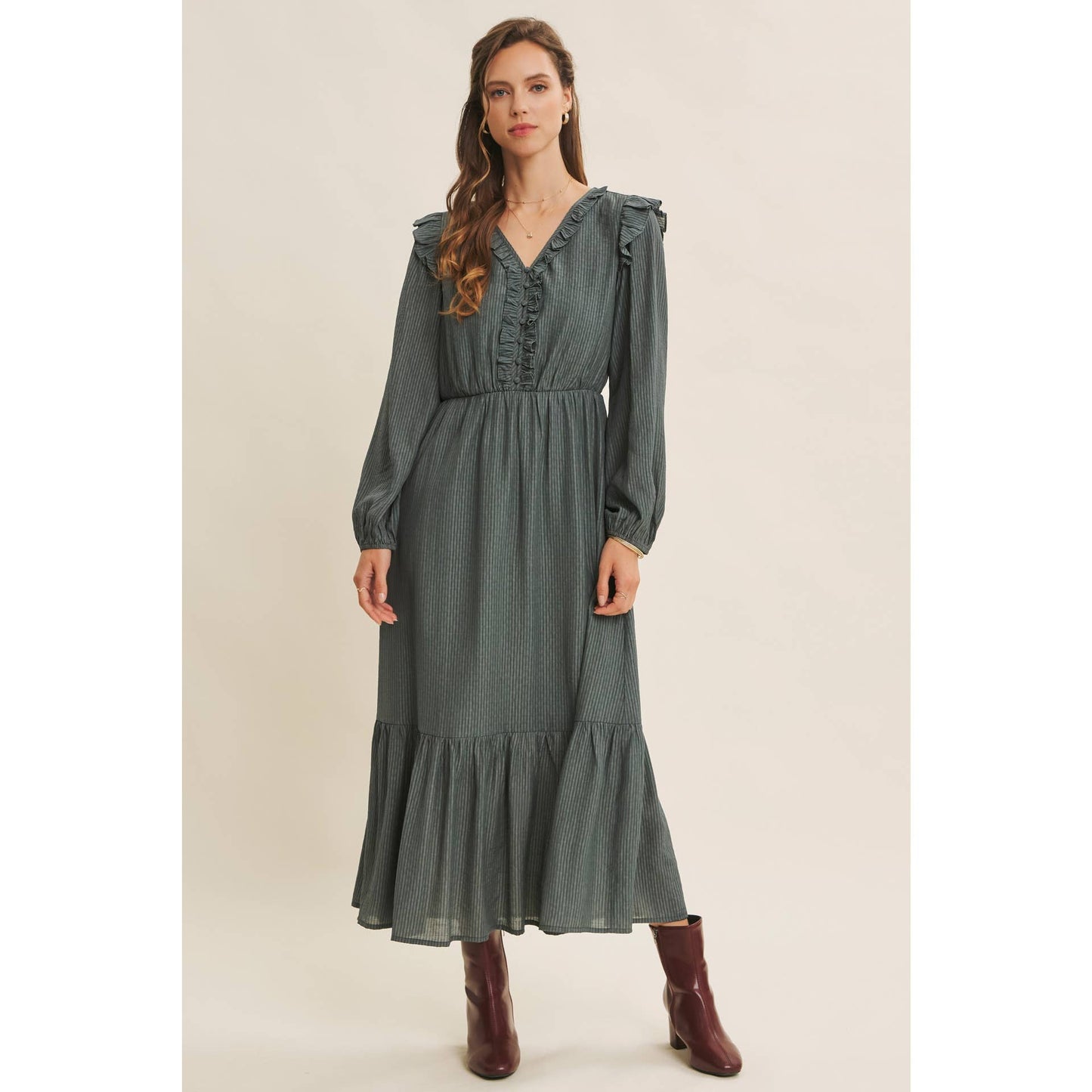ROMANTIC TWIST OF TEXTURED BUTTON-DOWN MAXI DRESS: SILVER PINE / L