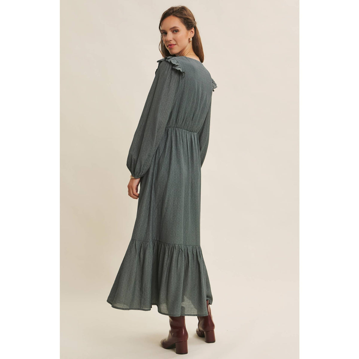 ROMANTIC TWIST OF TEXTURED BUTTON-DOWN MAXI DRESS: SILVER PINE / M