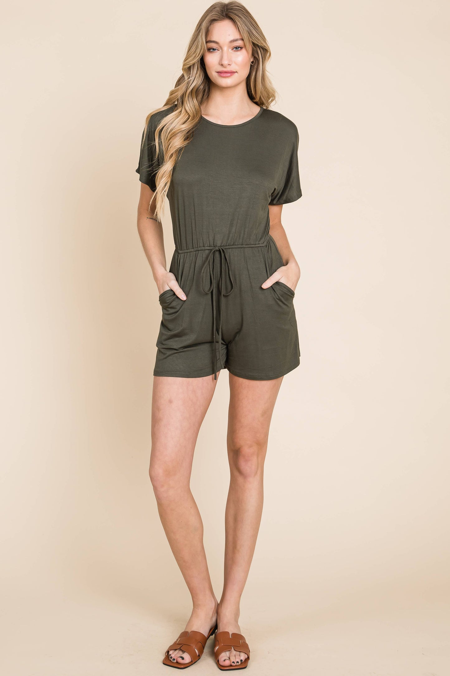 DA1485 RELAXED SOLID ROMPER: BLACK