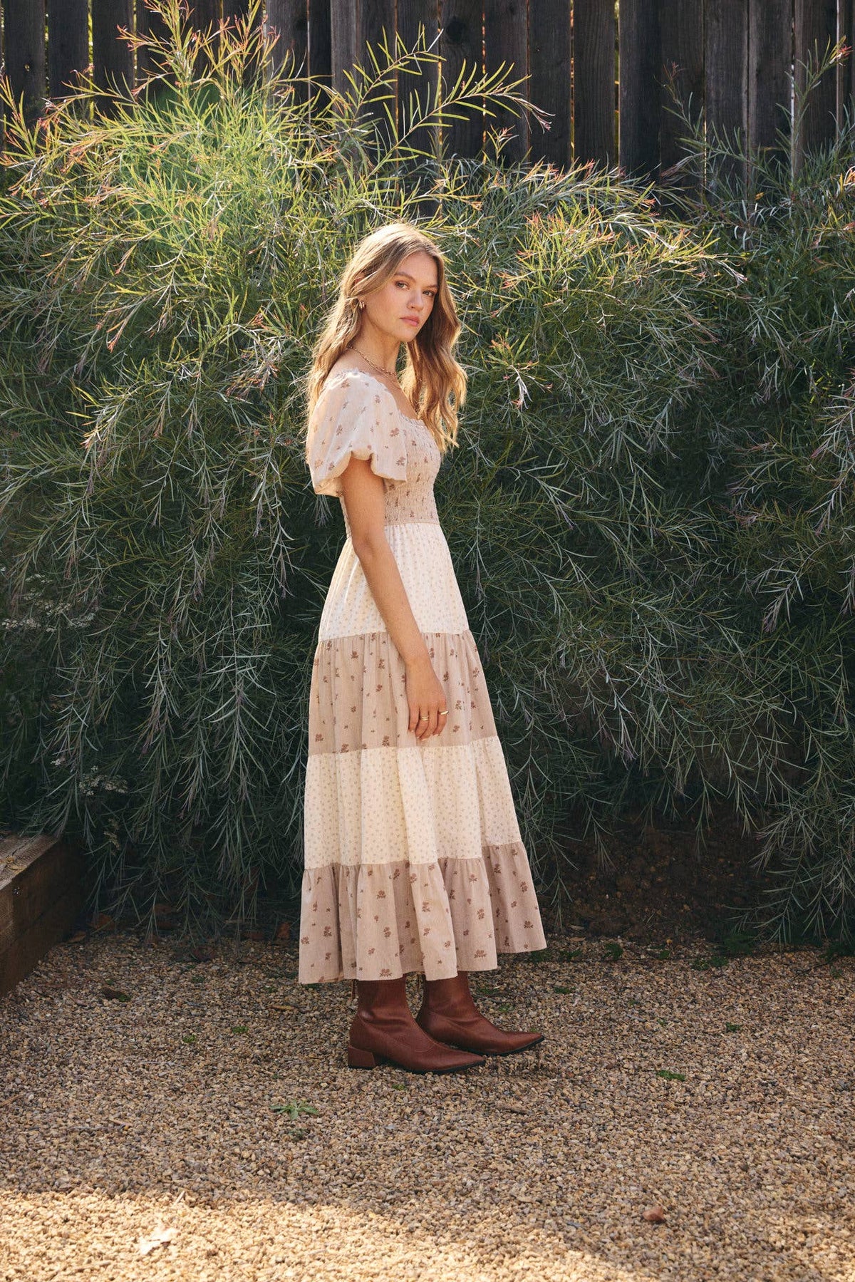 DAYDREAM PATCHWORK FLORAL SMOCKED TIERED MIDI DRESS: NATURAL/TAUPE / S