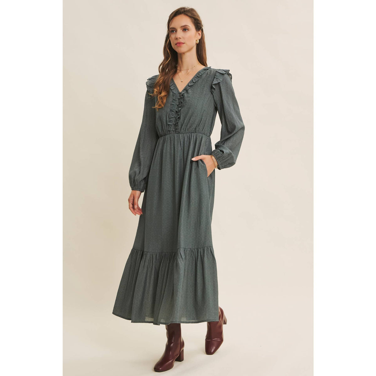 ROMANTIC TWIST OF TEXTURED BUTTON-DOWN MAXI DRESS: SILVER PINE / L