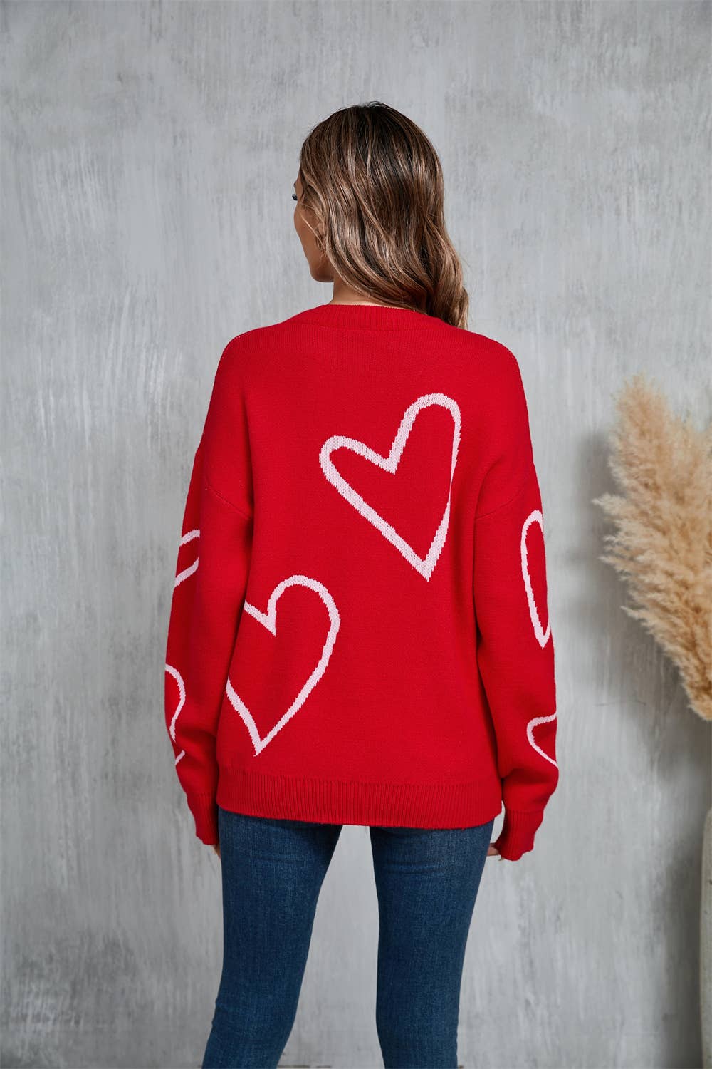 Valentine's Day color contrast heart pullover sweater: RED / (M) 1